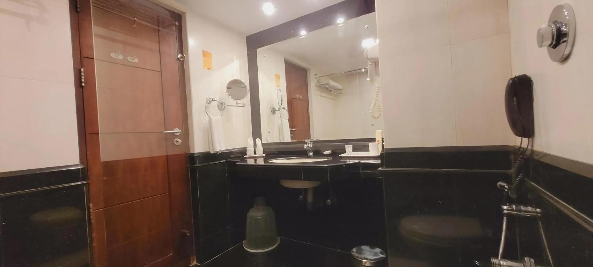 Ashoka Inn Thrissur Exterior foto